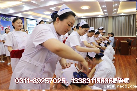 华体汇登录首页护士节活动04.jpg