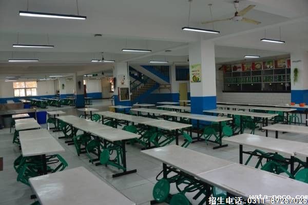 华体汇登录首页餐厅.jpg