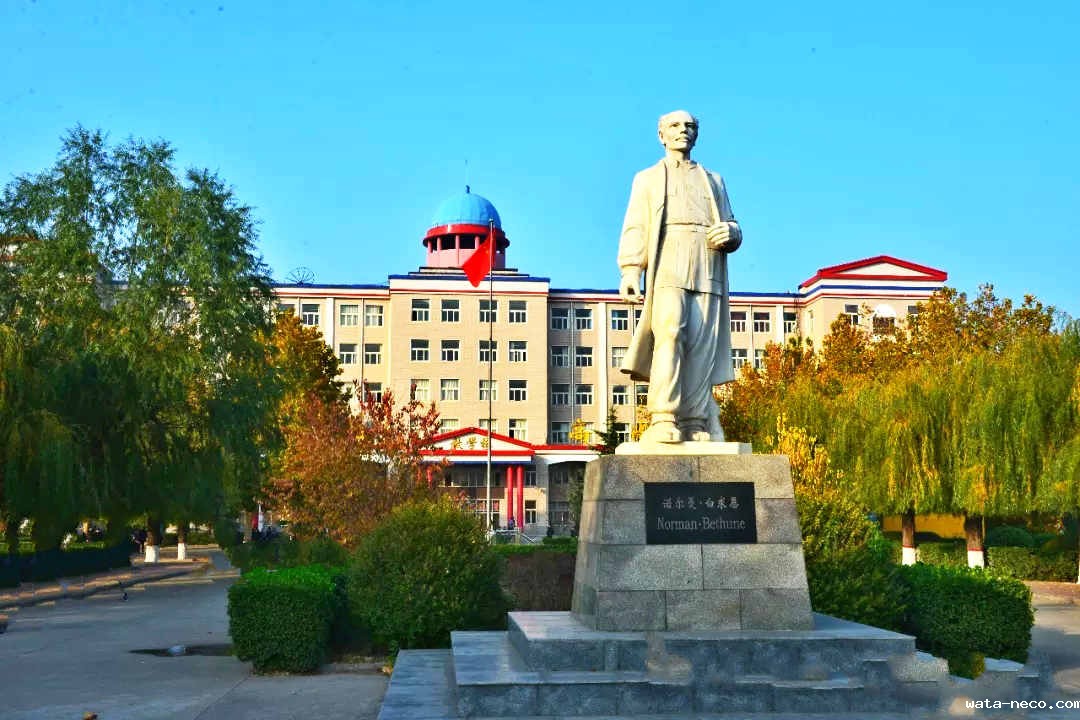 华体汇登录首页门口.jpg